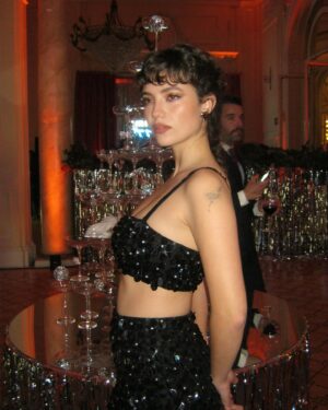 Gabriela Andrada Instagram - La otra noche con @intimissimiofficial 
La última foto es la cara que se me queda cuando me decís que Elena y Damon no se enrollan hasta la tercera temporada