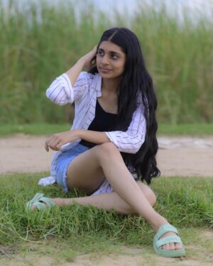 Gouri Gadhuzz Instagram - May your dreams take flight in 2024. Happy New Year, everyone! ✨”🤍