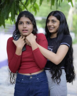 Gouri Gadhuzz Instagram - 🥹😂 #unexpected 

📸: @abhishek_manglavil ✨

#fyp #nivy #nivyynivedya