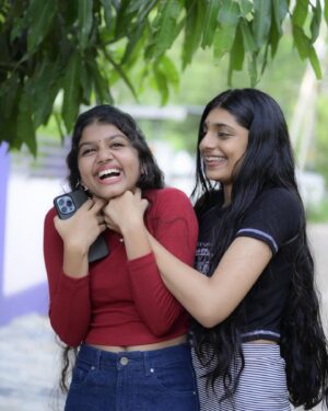Gouri Gadhuzz Instagram - 🥹😂 #unexpected 

📸: @abhishek_manglavil ✨

#fyp #nivy #nivyynivedya