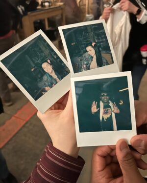 Hannah Cheramy Instagram - Julie’s stoner era/80’s era/ cold era and some more BTS including a few of the tiktoks I force my friends to do with me 

Episode 5 streaming now on @mgmplus