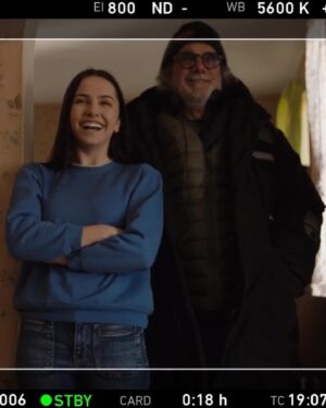 Hannah Cheramy Instagram - Julie’s stoner era/80’s era/ cold era and some more BTS including a few of the tiktoks I force my friends to do with me 

Episode 5 streaming now on @mgmplus