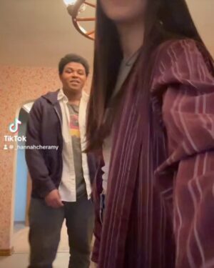 Hannah Cheramy Instagram - Julie’s stoner era/80’s era/ cold era and some more BTS including a few of the tiktoks I force my friends to do with me 

Episode 5 streaming now on @mgmplus