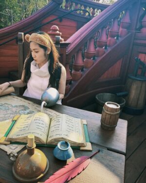 Haruka Tateishi Instagram - 暑すぎて回復するのに何日もかかったディズニー🥲💓
9月に入っても暑い日が続くのでしっかり水分取ってくださいね！！明日も撮影頑張ってきます💪