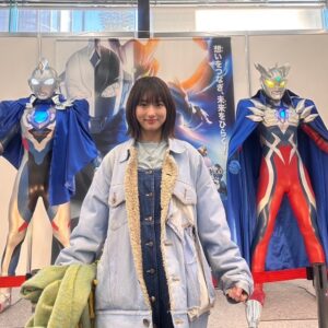 Himena Tsukimiya Instagram - SKaRDのみんなとEXPOへ！
まさかの演出に涙。
どうしよう。あんまり話せなくて話したすぎてうずうずしている。🥹🩵🩵🩵