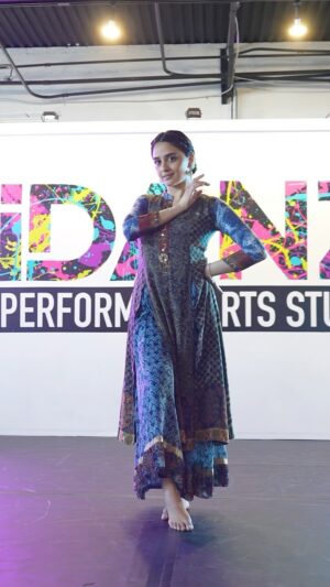 Iman Esmail Instagram - Chand Sifarish ❤️ in Dallas

Thank you Dallas for dancing with me and making this weekend so memorable! I hope to be back soon 🥰

🎥: @kennynguyenproductions 
Studio: @idanzstudio 

Class videos have been sent 🫶🏽