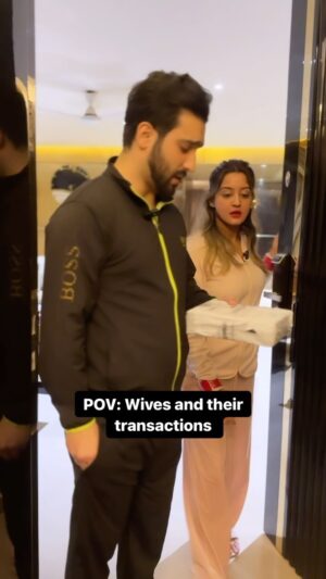 Insha Ghai Instagram - I can’t let my husband pay everytime!! 🫤 
#bornoninstagram #feelitreelit #funnyreels #funnyvideos #funnyvideo #meme #couplegoals #couplevideos #couplelove #husbandandwife #funnycontent #comedycouple #couplegoals