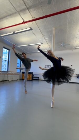 Irina Dvorovenko Instagram - Second part of our Monday rehearsal with Christine Shevchenko and ABT guest star from The Royal Ballet, the very charming and appealing Reece Clarke! What a pleasant surprise! Thank you for stopping by on your day off, it was very nice to meet you! Cannot wait to see you both on stage!🩰💫 @christineshevchenko @reececlarke_ @royalballetandopera @stepsonbroadway @blochdanceusa #ballet #ballerina #variation #principaldancers #privatecoaching #dance #pointework  #pointe #bloch #blochgirl #labayadere #kingdomofshades #abt #principaldancer