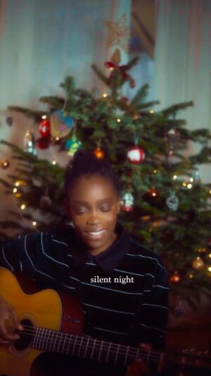 Irma Pany Instagram - It's never too early for my favorite Christmas carol..Happy holidays friends ❤️
.
.
.
#irmamusic #christmas #guitar #acoustic #holiday