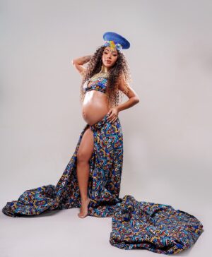 Isadora Salles Instagram - Tem que ter Asé ✨

Produção @zuhrimodaafro 
Direção e fotografia @daluz_jef 

Marcando 33 semanas da minha Garotinha cheia de Mel e Dendê 😮‍💨🤎