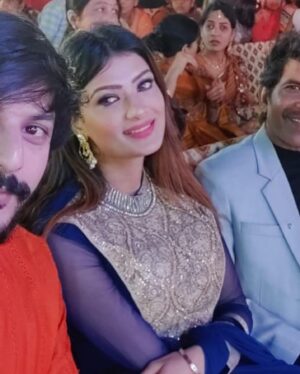 Ishita Vyas Instagram - ‭mere yaar ki shaadi Hai 🤪💐