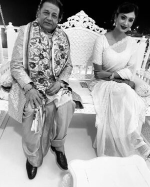 Ishita Vyas Instagram - “With the ghazal legend “
