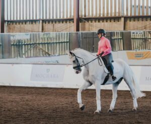 Jade Affleck Instagram - This has got to be probably one of the BEST experiences of my life! Bentley was an absolute Dream from start to finish! 🦄The smile on my face says it all! Absolutely INCREDIBLE!🥰 
EPISODE 4 OF THE MOCHARA ALL STAR ACADEMY IS ON H&C  NOW! 
📸Photo credits to @tillyberendt