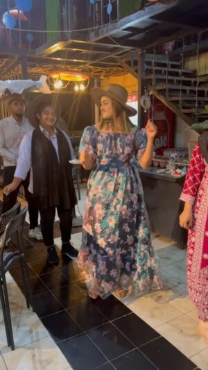 Jannat Toha Instagram - place: @titanic_rooftop ❤️