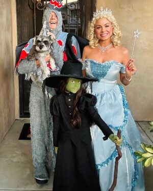 Jessica Collins Instagram - Memories of Halloween Past… 👻🎃