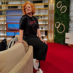 Joana Latino Instagram - Todas as Joanas que há em mim. 
É só andar para o lado. 
#encantador
Cabelo da @rosacarvalho_oficial 
Maquilhagem da @madalenamartins.makeup