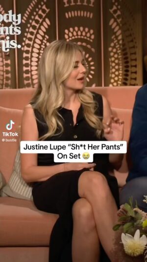 Justine Lupe Instagram - I’ve lost it. Sorry @netflix.