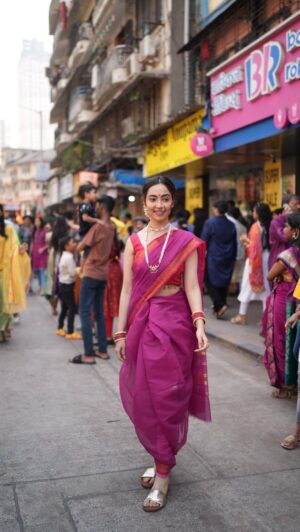 Kaashvi Hiranandani Instagram - गुढीपाडव्याच्या हार्दिक शुभेच्छा ✨ #gudipadwa #kaashplays
shot by 📸 @deomanish 
make up and styled by 💄 @makeupartist__siddhi 
.
.
.
.
.
.
#shobhyatra #marathimulgi #s8ul #bgmi #explorepage #hindu #gudipadwa2024 #maharashtra #mumbai #marathiculture #shivaji