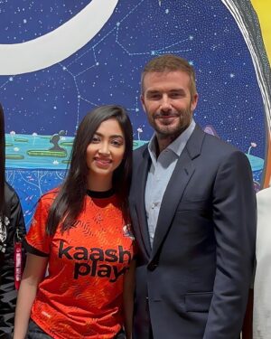 Kaashvi Hiranandani Instagram - what an honour and privilege to meet @davidbeckham 🤩🧡 
thank you so much @8bit_creatives @s8ul.esports @8bit_thug @ig_mortal @8bit_goldy @shikha_dhar and teams for opportunities like these! #BeckhamXMeta #KaashPlays
.
.
.
.
.
.
.
.
.
#davidbeckham #beckham #s8ul #kaashvi #football #explorepage #fyp #selfie