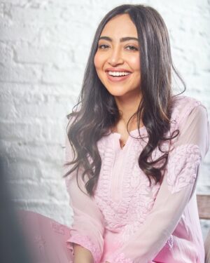 Kaashvi Hiranandani Instagram - give me a nickname 💞 
📸: @shivanigoel96 
#kaashplays
.
.
.
.
.
.
.
#explore #bgmi #indianwear #fyp #chikankari #indian