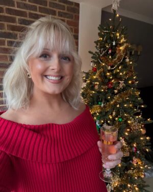 Katie Thistleton Instagram - December ❤️🎄❤️🎄❤️🎄