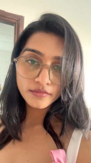 Kaviya Ravichandran Instagram - 🎀⏳