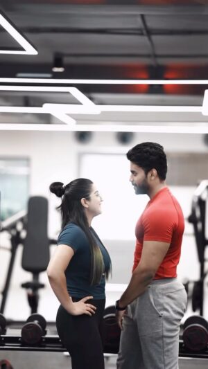 Kaviya Ravichandran Instagram - Upper body days >> 🔥

Stay strong 💪 

#gym #workout #cinematic