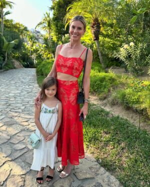 Kelly Noonan Instagram - What a beautiful and extraordinary wedding weekend celebrating Mark and Alex 🤍 The weather was perfect, the people were amazing, and Alex’s wedding dress was the most stunning ever. Only to be outshined by both of their hearts. Highlight was the profound Temescal ceremony 🔥 with Alex and 9 of her besties. Scroll for snaps of mostly Riley and all her precocious and preciousness 🤣