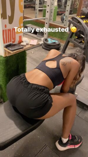 Khyati Shree Instagram - How do you workout in summers?? I get exhausted in my stretches only, every 10 minutes I need a break like I am taking in the last clip 😭 Is morning workout better or evening? #gymmotivation #gym #gymlife #gymgirl #gymvideos