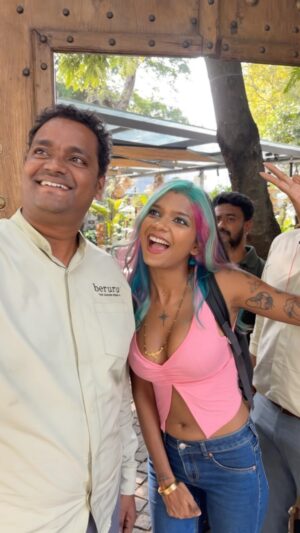Khyati Shree Instagram - Public reaction to my new hair 🤫🫢
