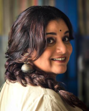 Kshitee Jog Instagram - ऐ, हैरते आशिक़ी ❤️
This song😍

#iykyk🥰

Hmu @mansimao 
📸 @diggie.savant