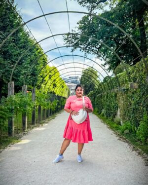 Kshitee Jog Instagram - Do re mi..❤️

#doreno #mirabellgarten #austria #happyme