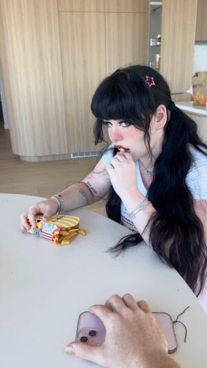 Lara Rose Instagram - I don’t share my chippies 😅
-
-
-
-
-
-
-
#explore #explorepage #egirl #goth #lifehacks #lifehack #reels #hacks #uk #usa #australia #kitten #cat #prank #skit #fake