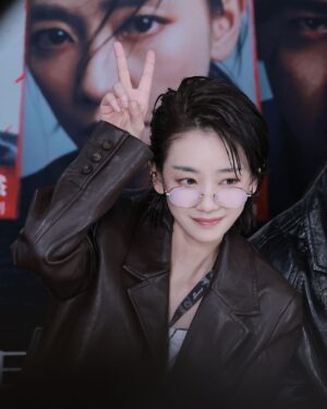 Liu Yase Instagram - 𝙷𝚒，我是誰？
#太陽星辰 
#Netflix #騰訊