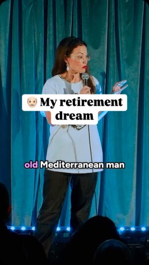 Lizzy Hoo Instagram - I went to Europe and now I wanna retire as an old Italian man. 

Australia tour now on sale! Perth, Adelaide, Canberra, Gold Coast, Melbourne, Brisbane (Sydney TBA)

❤️ 🇮🇹
📸 @comedyrepublicmelb