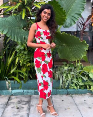 Lovelyn Chandrasekhar Instagram - 🌹 

📸: @namritha.mv
