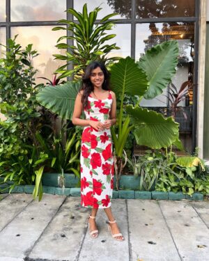Lovelyn Chandrasekhar Instagram - 🌹 

📸: @namritha.mv