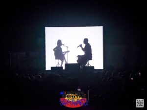 Lura Instagram - A Luz da Sara Tavares uniu-nos a todos numa emocionante homenagem que ficará para sempre na nossa memória! Foi para mim um privilégio fazer parte deste grupo de cantores, músicos, técnicos, colaboradores e amigos que tornaram este espetáculo uma Bunita tertúlia em casa da Mana Sara, que se estendeu até ao público que vibrou intensamente a cada momento.

Obrigada Ani Fonseca pelo imenso Amor e elevadíssimo cuidado em cada pormenor ❤️

A Luz da Sara vai permanecer acesa nos nossos corações. 💫

📷 @artepertinace