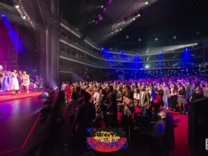 Lura Instagram - A Luz da Sara Tavares uniu-nos a todos numa emocionante homenagem que ficará para sempre na nossa memória! Foi para mim um privilégio fazer parte deste grupo de cantores, músicos, técnicos, colaboradores e amigos que tornaram este espetáculo uma Bunita tertúlia em casa da Mana Sara, que se estendeu até ao público que vibrou intensamente a cada momento.

Obrigada Ani Fonseca pelo imenso Amor e elevadíssimo cuidado em cada pormenor ❤️

A Luz da Sara vai permanecer acesa nos nossos corações. 💫

📷 @artepertinace