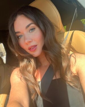 Lyndon Smith Instagram - Lost inside the camera roll…