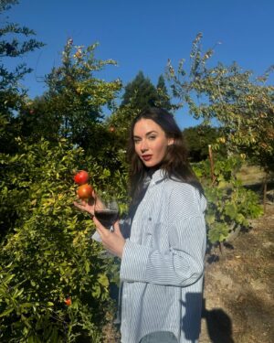 Lyndon Smith Instagram - Santa Ynez roundup, and the face I came home to. But more importantly, ORIGINAL OR WHITE CHEDDAR?? 🧀