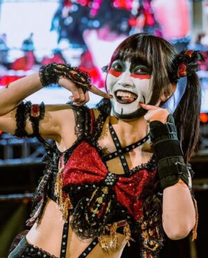 Maki Itoh Instagram - I didn't give the middle finger on this day