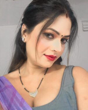 Malvika Tomar Instagram - Bringing the heat with a side of cuteness
.
.
.
.
#malvika #trendingreels #instagram #photooftheday #nevelqueen #photography #selfie #saareelove #look #tbt❤️ #boldwillhold #bold #lifestyle #shoot #sunday #goodmorning #goodday