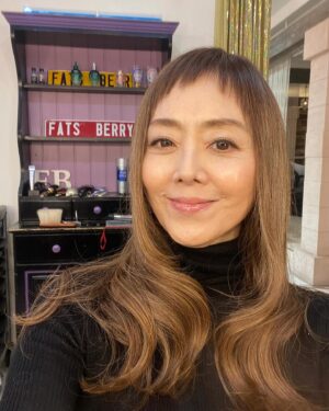 Mami Kumagai Instagram - 久しぶりに池尻の美容院
ファッツベリーチャムチャムへ

40代から浜松に来るまでずっと野口さん

久しぶりだったけど久しぶりじゃない感じ

嬉しかったなぁ、

ツヤッツヤにしてくれてありがとう！

また遊びに行きますね！

つもり話しもあるよね！
笑笑

#ファッツベリーチャムチャム
#熊谷真実
#野口さん
#今の2人と昔の2人