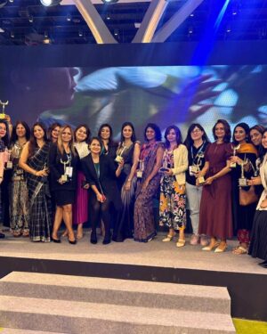 Manasi Salvi Instagram - When Women Rise,Barriers Fall..

Women contribute at 23% of our country’s workforce;
10% of which are Start-Ups by Women Entrepreneurs..
Women Entrepreneurship is an untapped source of Bharat’s Economic Growth..and we are positively rising.

Glad to be @otmindia this year with the sincere efforts of @oneaboveglobal to give away Women Entrepreneurship Awards this evening to the most brightest & deserving for their untiring efforts in the Tourism Industry..

A special thank you to my own gorgeous people for this Elegant look…❤️

Outfit By @moresha_sameera_dalvi 
Jewellery @sorayaajewels_ 
Stylist @tanmay_jangam 
Hairstylist @yasmeenkhan78666 
Makeup by urs truly 😁
