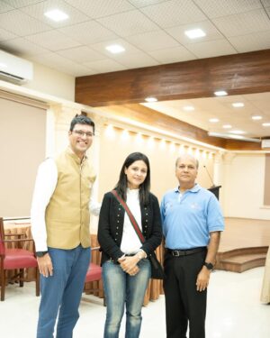 Manasi Salvi Instagram - A day well spent at the @indianmerchantchamber with @rcb1929..

As a young PostGrad in Commerce…I aspired for a WhiteCollar job in the field of Commerce..Started my CS training though quit it as a hobby called Acting dominated me as a Career.
Every trip to IMC reminds me of my long lost dream also assuring that my connect with Commerce isn’t completely lost. 

Today was a day with another aspiring batch of #Bhavishyayaan students.These bright students from Municipal schools are trained since 2nd Grade to Grade 10th in English Speaking and Computer skills to help them build a strong foundation for a bright future. 
Some students having topped the Grade 10th in their results this year were felicitated today. Each one exhibited fluent English speaking skills & their internship experiences…indeed an emotional moment for their Mentors & Teachers.

rcb has been pioneer in conducting & continuing many such noble causes with the untiring efforts of its patrons. 
@narayan.ramesh @abhishek_karnani @murgmakhanirox @aloksekhsaria @akhil.sanghi 

For me, my much required dose of positivity is an insightful conversation with @narayan.ramesh Sir & today some Narayan Narayan anecdotes by #sureshkotak Sir. 
 
@deshpandetara I hope to meet you soon.

Life is all about loving,caring & sharing..
Nurturing kids & investing in any manner in their education,is an opportunity to grow as an individual in our society. 

We make life by what We give. 
M.