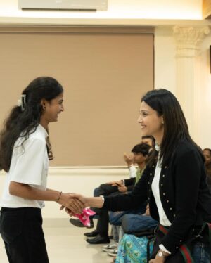 Manasi Salvi Instagram - A day well spent at the @indianmerchantchamber with @rcb1929..

As a young PostGrad in Commerce…I aspired for a WhiteCollar job in the field of Commerce..Started my CS training though quit it as a hobby called Acting dominated me as a Career.
Every trip to IMC reminds me of my long lost dream also assuring that my connect with Commerce isn’t completely lost. 

Today was a day with another aspiring batch of #Bhavishyayaan students.These bright students from Municipal schools are trained since 2nd Grade to Grade 10th in English Speaking and Computer skills to help them build a strong foundation for a bright future. 
Some students having topped the Grade 10th in their results this year were felicitated today. Each one exhibited fluent English speaking skills & their internship experiences…indeed an emotional moment for their Mentors & Teachers.

rcb has been pioneer in conducting & continuing many such noble causes with the untiring efforts of its patrons. 
@narayan.ramesh @abhishek_karnani @murgmakhanirox @aloksekhsaria @akhil.sanghi 

For me, my much required dose of positivity is an insightful conversation with @narayan.ramesh Sir & today some Narayan Narayan anecdotes by #sureshkotak Sir. 
 
@deshpandetara I hope to meet you soon.

Life is all about loving,caring & sharing..
Nurturing kids & investing in any manner in their education,is an opportunity to grow as an individual in our society. 

We make life by what We give. 
M.