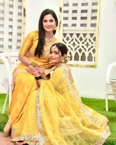 Manasi Salvi Most Liked Photos and Posts