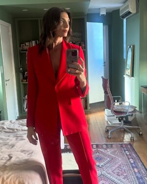 Mariana Arias Instagram - Un placer acompañar a @cecaitraok en su cumpleaños número 25 con el foco puesto en la seguridad vial. Para cuidarnos! 
Gracias @cdgianella 
Gracias @menage_a_trois_boutique @cerininet @ceriniclaudio @santesteban_zapatos @carocuoreoficial 
♥️♥️♥️