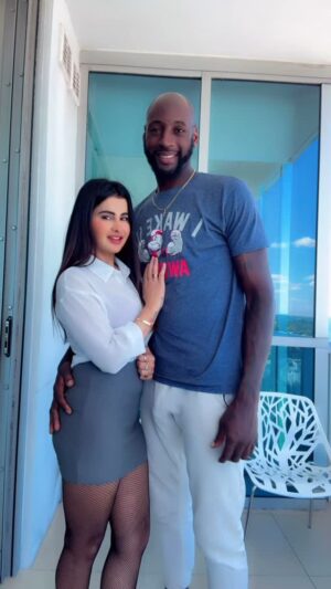 Meetii Kalher Instagram - 🤫🤫🤫❤️❤️❤️❤️
#meetiikalher #fyp #miami